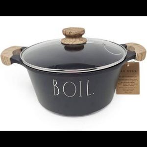 Rae Dunn NWT “Boil” 3qt pot